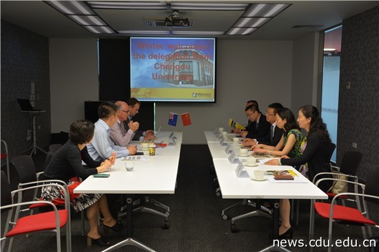 代表团与怀卡托理工学院会谈.jpg