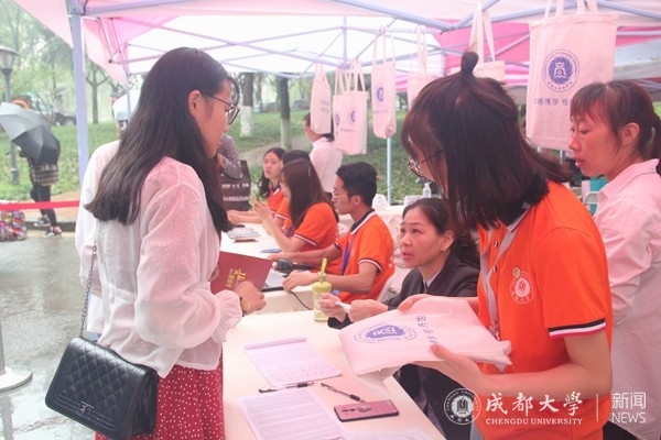 陈婉怡 (8).jpg