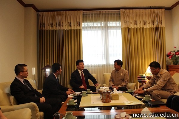 4周激流与泰国清迈省省长会谈.jpg