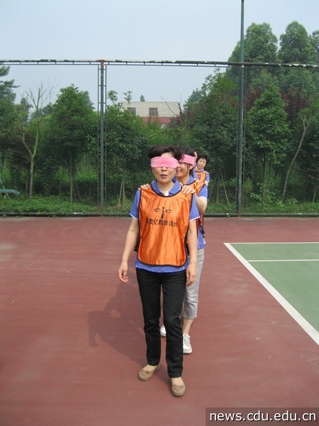 丛林穿越.jpg