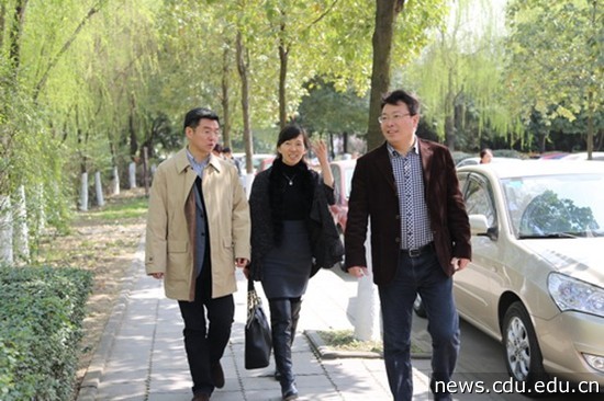 赴成都信息工程学院考察照片2.jpg