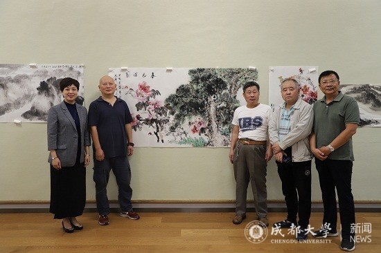 3党委书记与秘书长合影.jpg