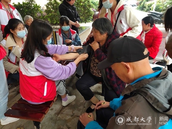 医疗义诊进社区-1.jpg