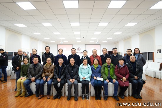 院领导班子与赴九寨沟县对口支援人员合影.jpg